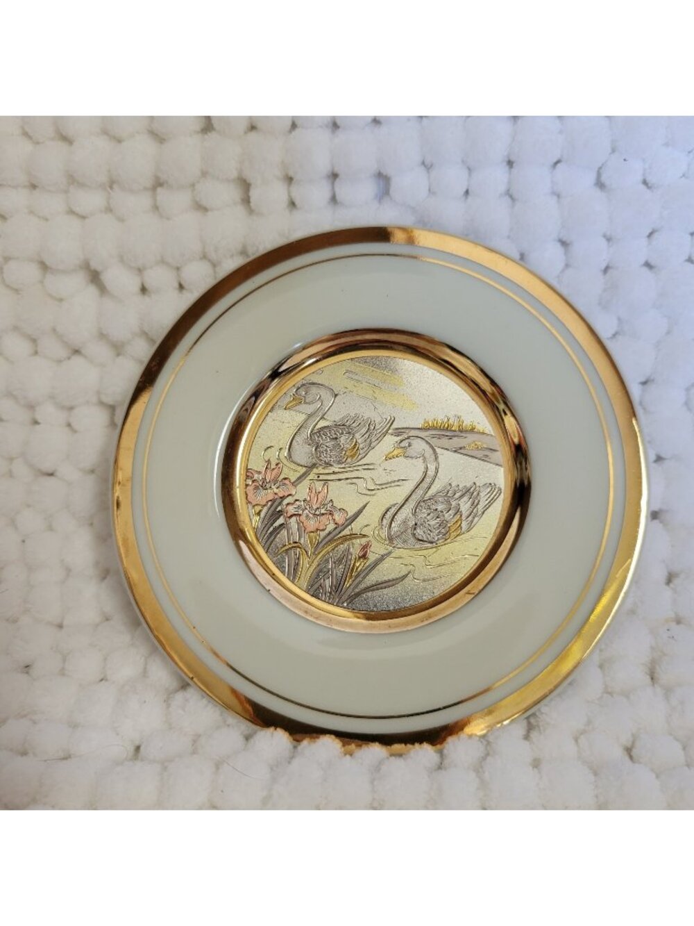 Art of Chokin 24k gold gild edge decorative plate Two Swans On Water flowers 4"